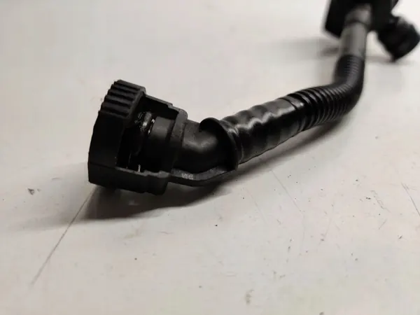 Entrée carburant BMW 3 E46 OEM 7512576 - 2000cc 2005 image 6