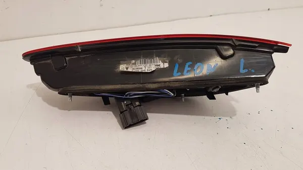 SEAT LEON 3 Lift 16-19 HB Lámpara LED Izquierda OEM 5F0945307J image 3