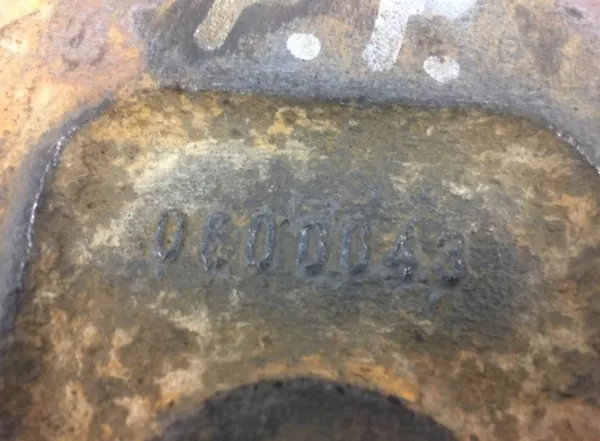 OEM 20726301 Volvo Stötdämparfäste, höger nedre image 5