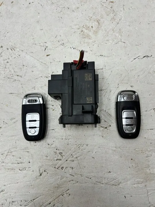 Chave Audi OEM 8K0959754CM - Peça original usada image 2