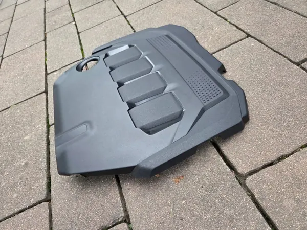Couvercle supérieur moteur OEM 05L103925E 2.0 TDI image 5
