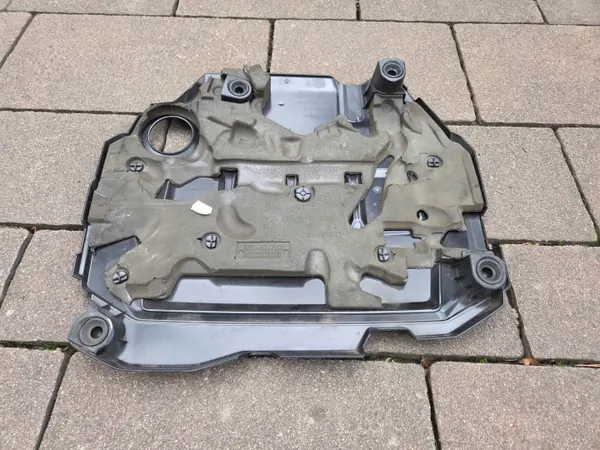 Couvercle supérieur moteur OEM 05L103925E 2.0 TDI image 7