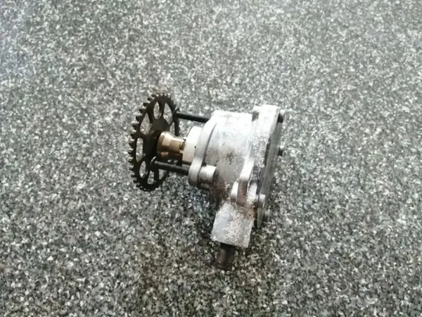 Vacuümpomp OEM 7519457 voor BMW E60 E61 N52 image 2