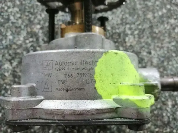 Vacuümpomp OEM 7519457 voor BMW E60 E61 N52 image 3