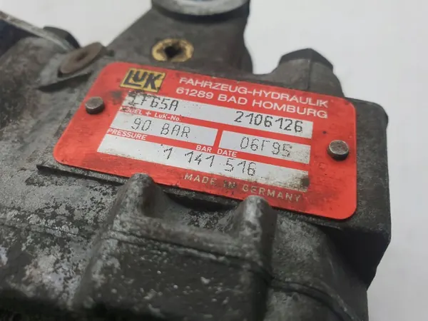 Bomba de direção assistida BMW OE 1141516 image 2