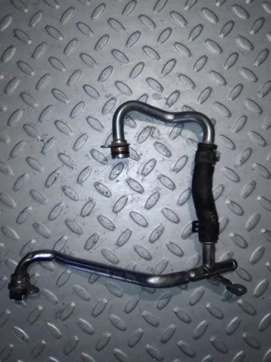 Conducto de aceite turbo OEM 06K121065T para Volkswagen Jetta image 2