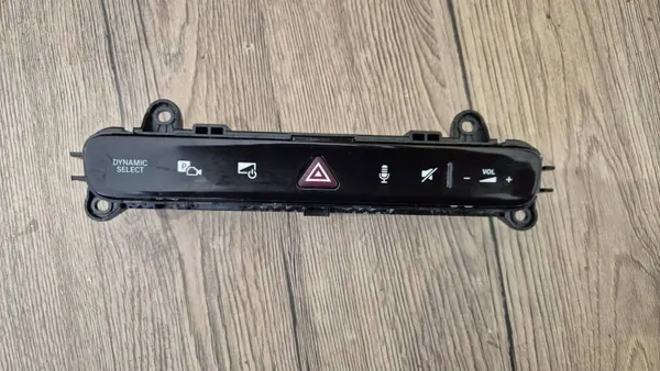 Panel de control salpicadero Mercedes A1749003505 - Usado image 3