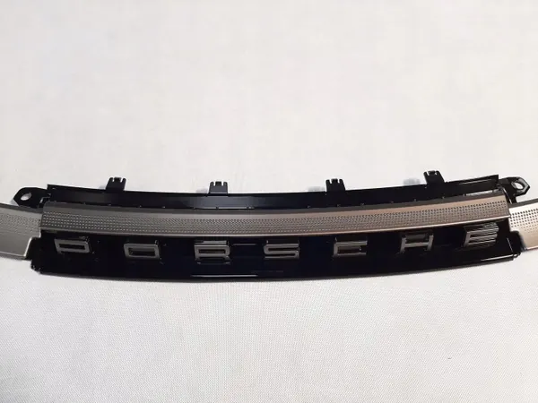 Porsche 911 992 Garniture de Hayon OEM 992945255 image 4