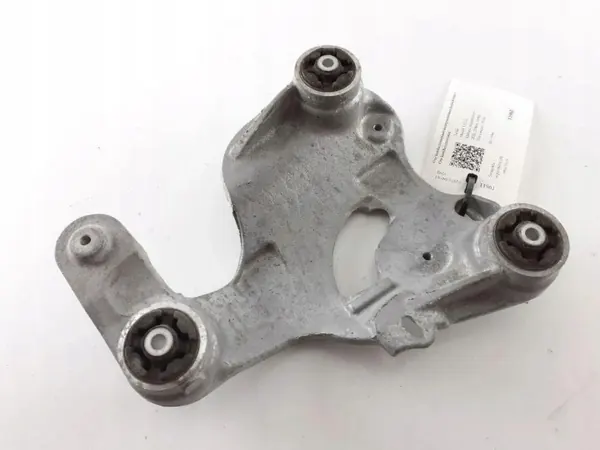 Support compresseur climatisation Tesla OEM 111071100B image 3
