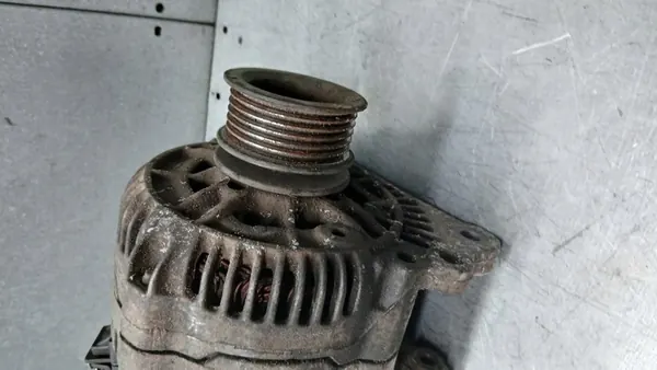 Vaihtovirtageneraattori Audi A3 8L 1.8B 037903025C image 3