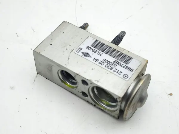 Soupape d'expansion climatisation Mercedes-Benz OEM 2128300284 image 3