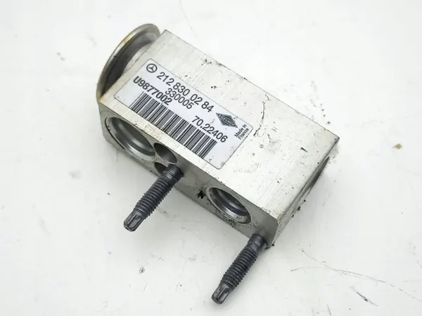 Soupape d'expansion climatisation Mercedes-Benz OEM 2128300284 image 6