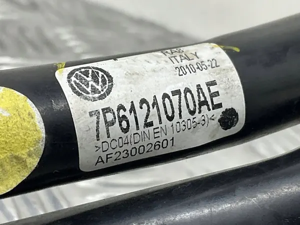 VW Touareg II 3.0 TDI Vesiletkut image 6