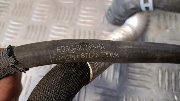 FORD TRANSIT 3.2 TDCI Waterthermostaat Slangen image 5