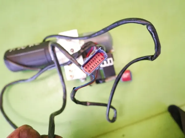 Pompe d'actionneur toit OEM 10562130111 Peugeot 307 image 8
