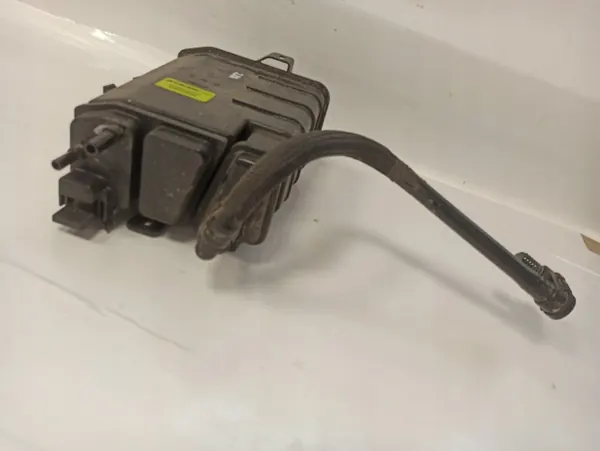 OEM 149503995R Brandstofkoolstoffilter voor Renault Arkana 1.3 TCE image 9