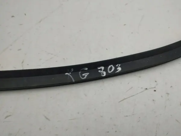 BMW OE AMD129103 linke Türdichtung Heckfenster image 5