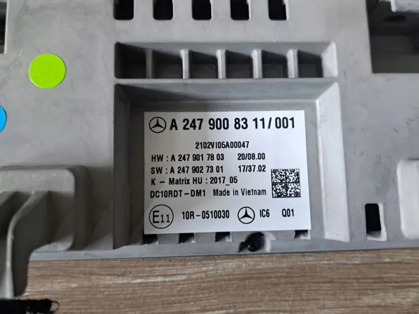 Écran navigation OEM A2479008311 Mercedes EQA 2022 image 5