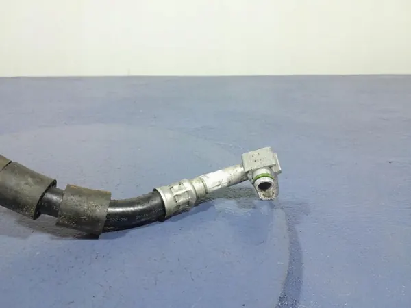 Durite de refroidisseur d'huile OEM 8676524 pour BMW 2 F44 M235i image 3