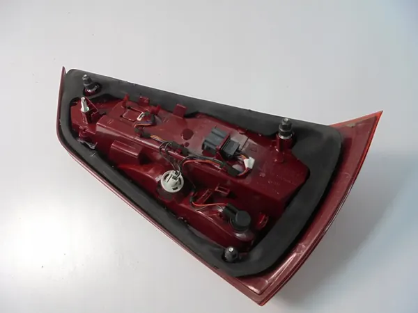 AUDI A1 8X0 Luz Trasera Izquierda LED Hatchback 10-18 image 5