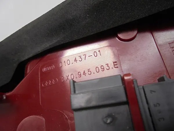 AUDI A1 8X0 Luz Trasera Izquierda LED Hatchback 10-18 image 7