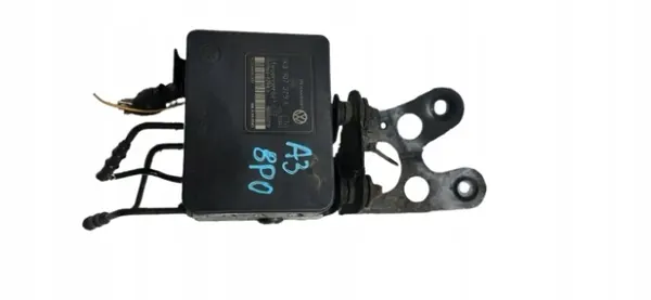 Pompe ABS OEM 1K0907379K pour Audi A3 8P 2.0 TDI image 2