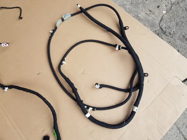 Johdotus - Takaluukun asennus / Audi A6 C6 Avant / 4F9971726G image 3