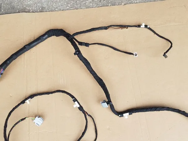 Johdotus - Takaluukun asennus / Audi A6 C6 Avant / 4F9971726G image 9