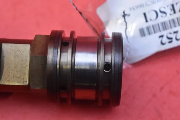 Arbre à cames échappement droit OEM 7629527 BMW 4.4 V8 image 8