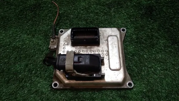 Motorstyrenhet OEM 55568735 för Opel Astra H image 2