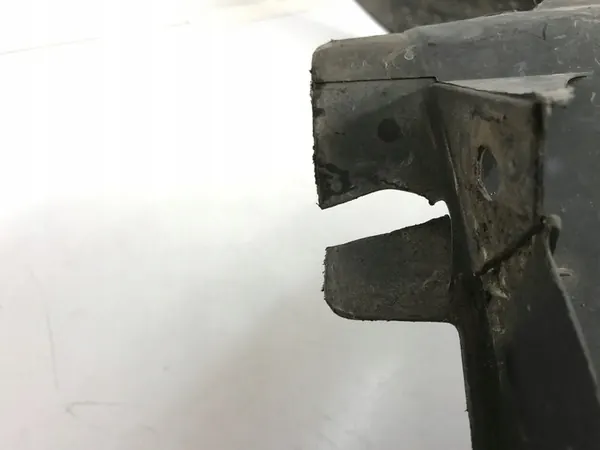 Ford OE 4M51-16115-AB Wheel Arch image 7