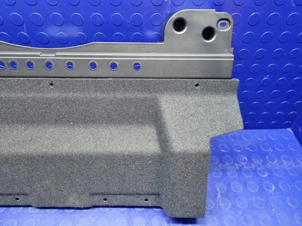Funda de maletero Audi A5 F5 OEM 8W7863373A - Usado image 4