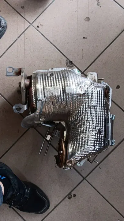 Catalisador DPF Renault Austral 208A05956R image 5