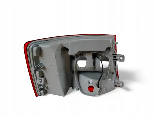 Conjunto de Luz Trasera TYC para Škoda Octavia III image 8