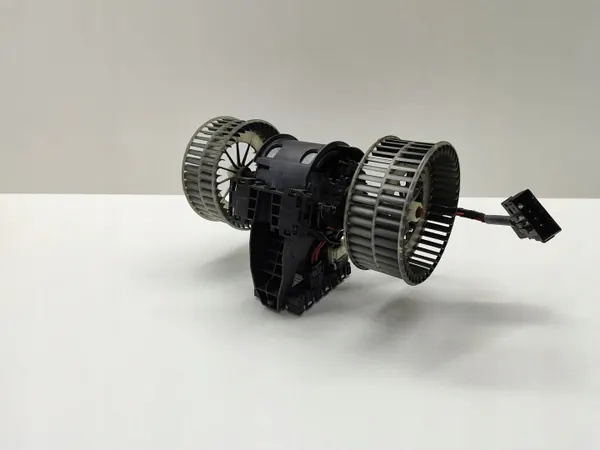Ventilador delantero OEM 6948422 para BMW Serie 5 E60/E61 image 4