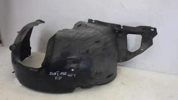 Rechte vordere Radhausverkleidung Peugeot 208 OEM 9673768780 image 5