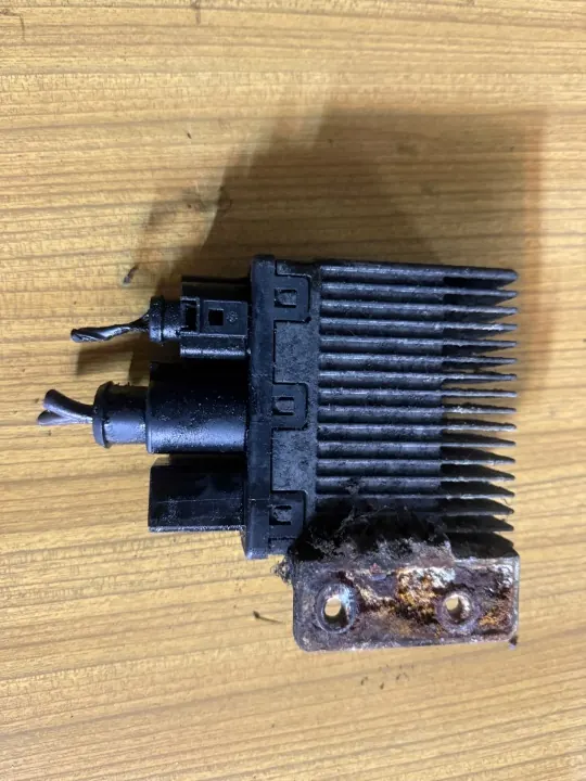 Módulo Controlo Ventilador Radiador VW Transporter T5 7H0919506D image 3