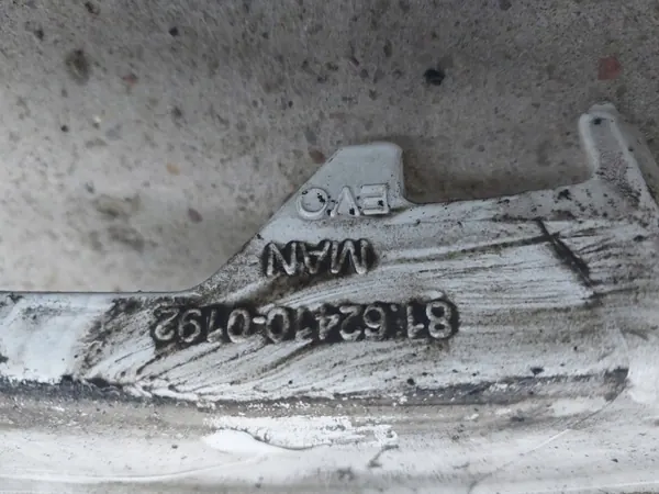 MAN TG3/TGS Kabinenpfeilerabdeckung OEM 81624100192 image 3