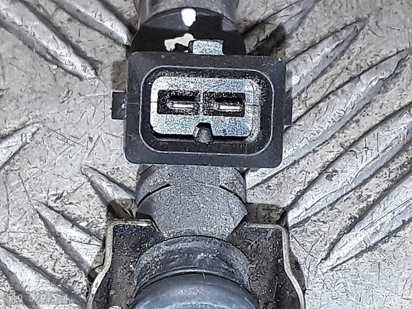 Iniettore Fiat 500 1.4 16V Benzina 2012 OEM 0280158199 image 3