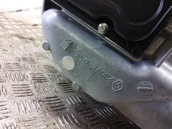 Moteur électrique Renault Zoe 2022 OEM 290V75663R image 9