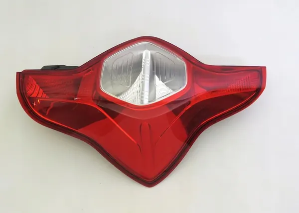 DACIA LODGY 2012 - Bakljus + Insats Höger OE image 4