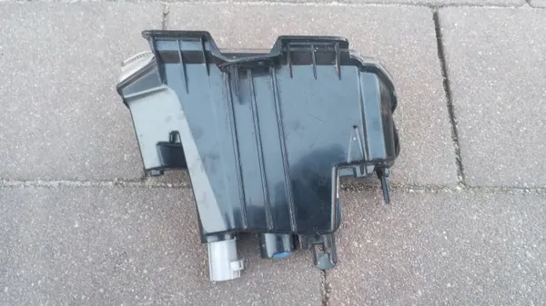 Farol DRL esquerdo dianteiro OEM 8312A035 Mitsubishi Outlander image 3