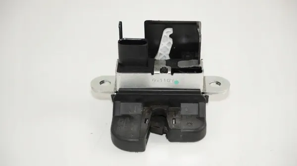 Takaluukun lukko OEM 360202661 VW Touran I FL 07-10 image 3
