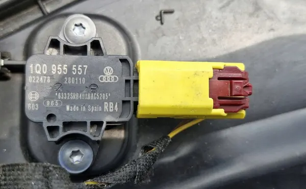 Audi dörrkabel med krocksensor image 2