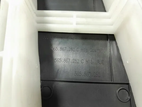 SKODA KODIAQ I CACHE DE PILIER DROIT 565867282B image 9