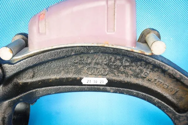 Stoßdämpfergabel Audi A8 S8 4H OEM 8R0413038C image 6