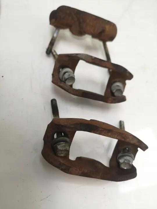 Soporte Inyector Mitsubishi OEM FRC32996 - Usado image 3