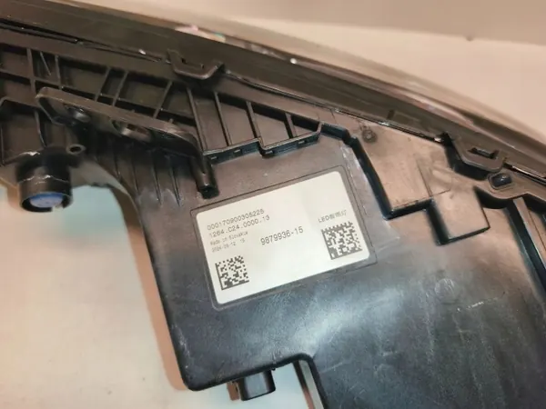 Tagfahrlicht rechts BMW 7 G70 OEM 9879936 image 5