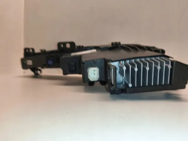 Tagfahrlicht rechts BMW 7 G70 OEM 9879936 image 7