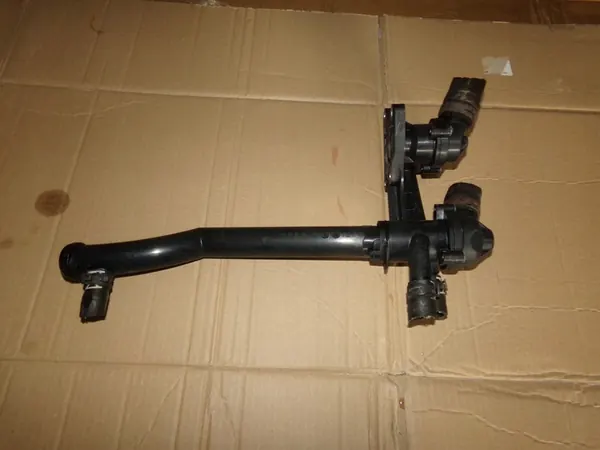 Volkswagen OE 03C 121 065A Moottorin jäähdytin image 3